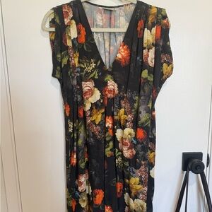Floral V-Neck Dress